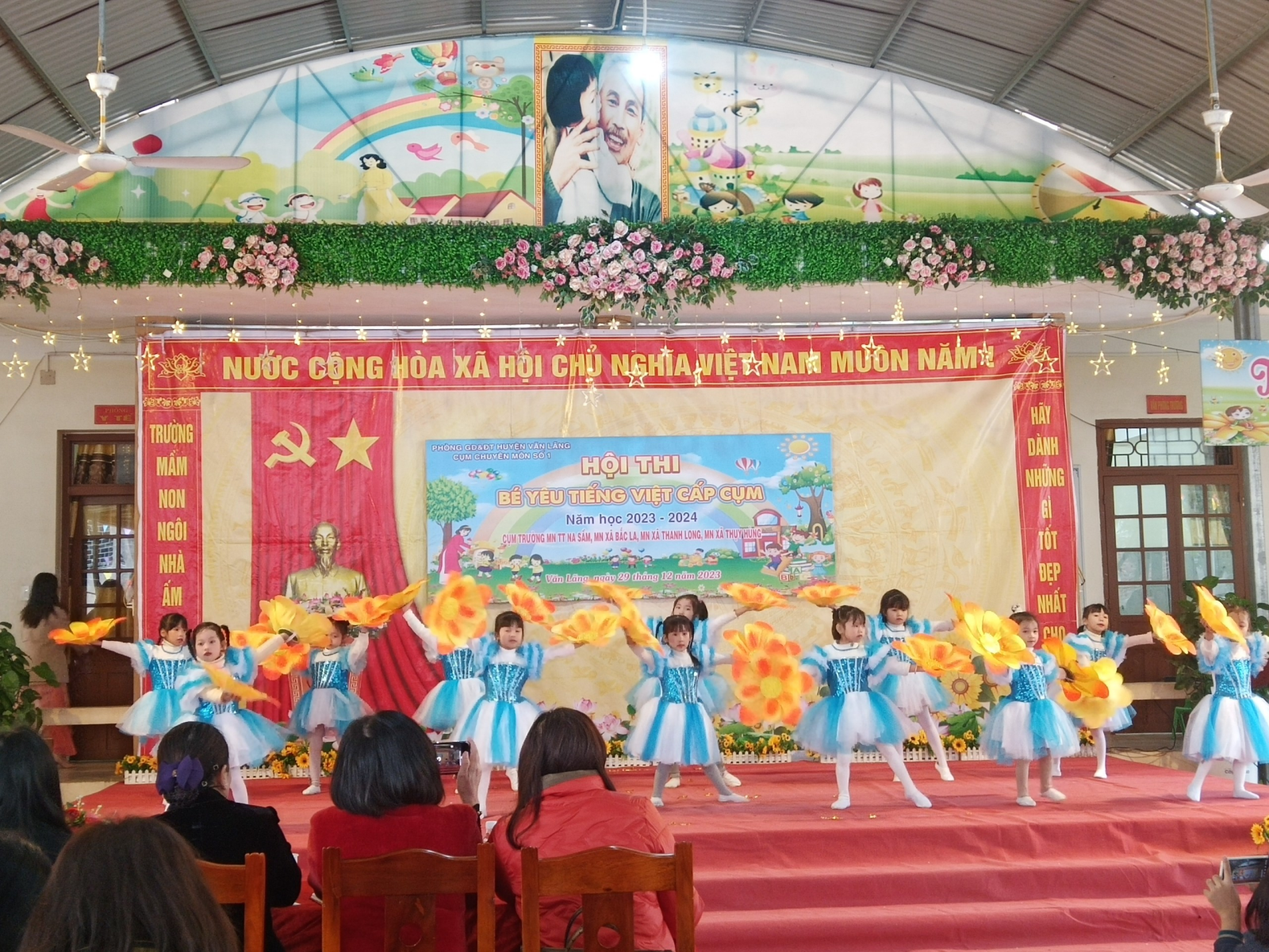 CỤM CHUYÊN MÔN SỐ 1 TỔ CHỨC THÀNH CÔNG HỘI THI "BÉ YÊU TIẾNG VIỆT"